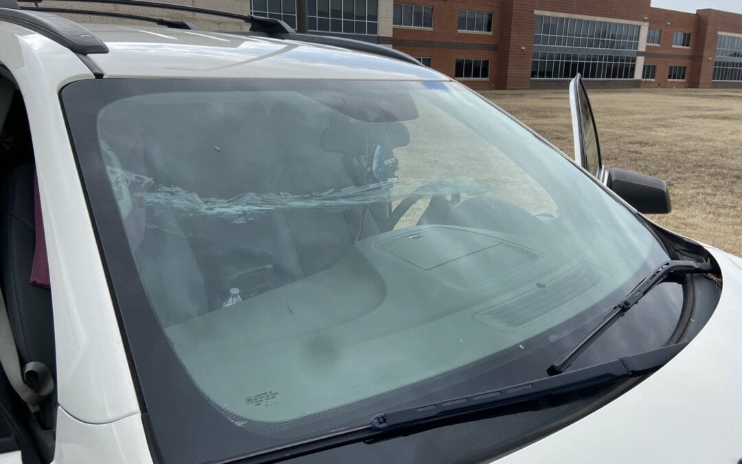 Tulsa windshields, Complete auto glass replacement, car power window repair, find auto glass Tulsa, Windshield Replacement Tulsa (973)